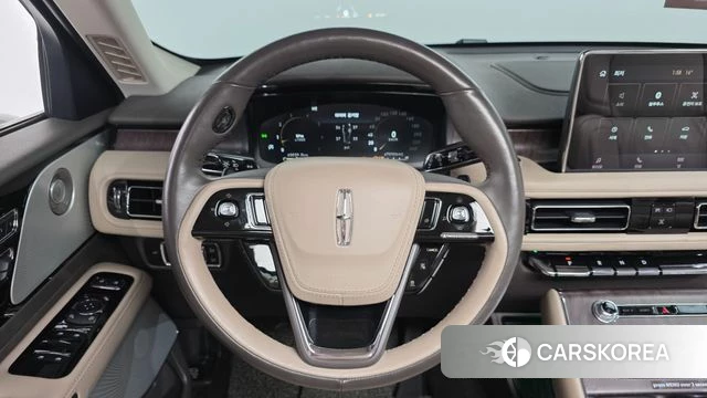 Lincoln Aviator 2nd generation 2023 Белый из Кореи, фото 5