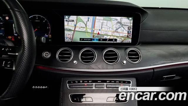 Mercedes-Benz E-Class W213 2022 Белый из Кореи, фото 5