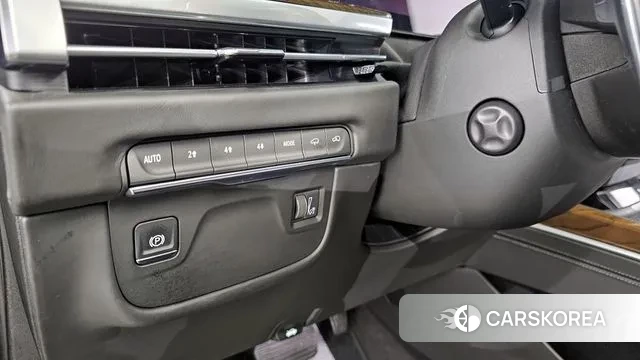 Cadillac Escalade 5th Generation 2025 Черный из Кореи, фото 5