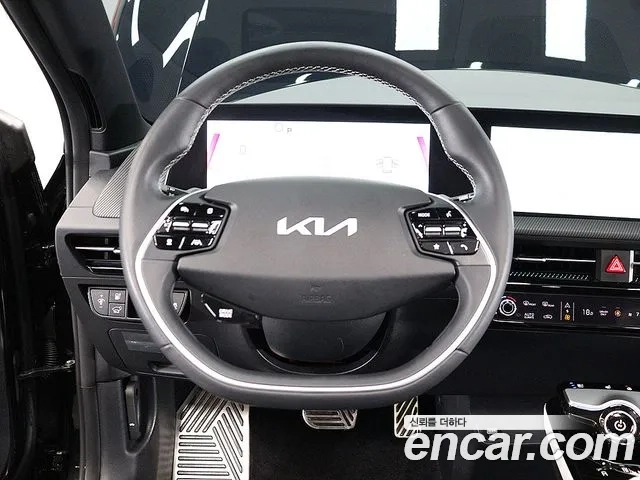 Kia EV6 2023 Черный из Кореи, фото 5