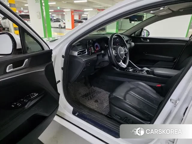 Kia K5 3rd generation 2023 Белый из Кореи, фото 5
