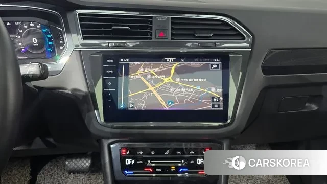 Volkswagen Tiguan second Generation 2021 Серебристо-серый из Кореи, фото 5