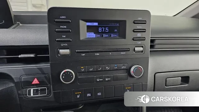 Hyundai Staria 2022 Серебряный из Кореи, фото 5