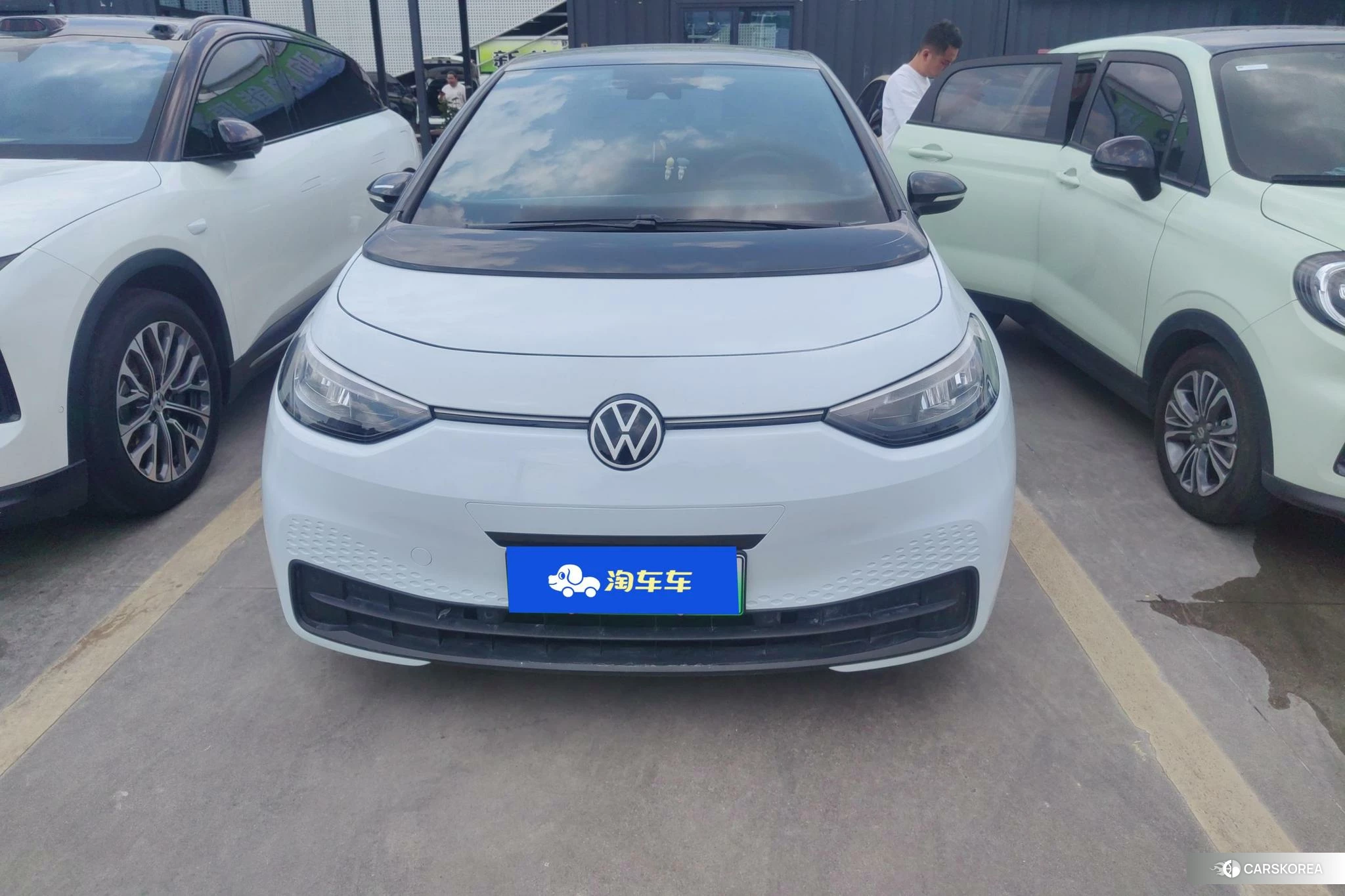 Volkswagen ID.3 2023 Белый из Китая, фото 5
