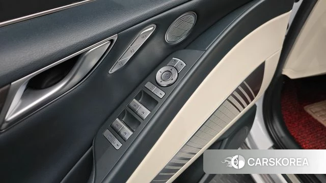 Genesis Electrified G80 (RG3) 2022 Белый из Кореи, фото 5