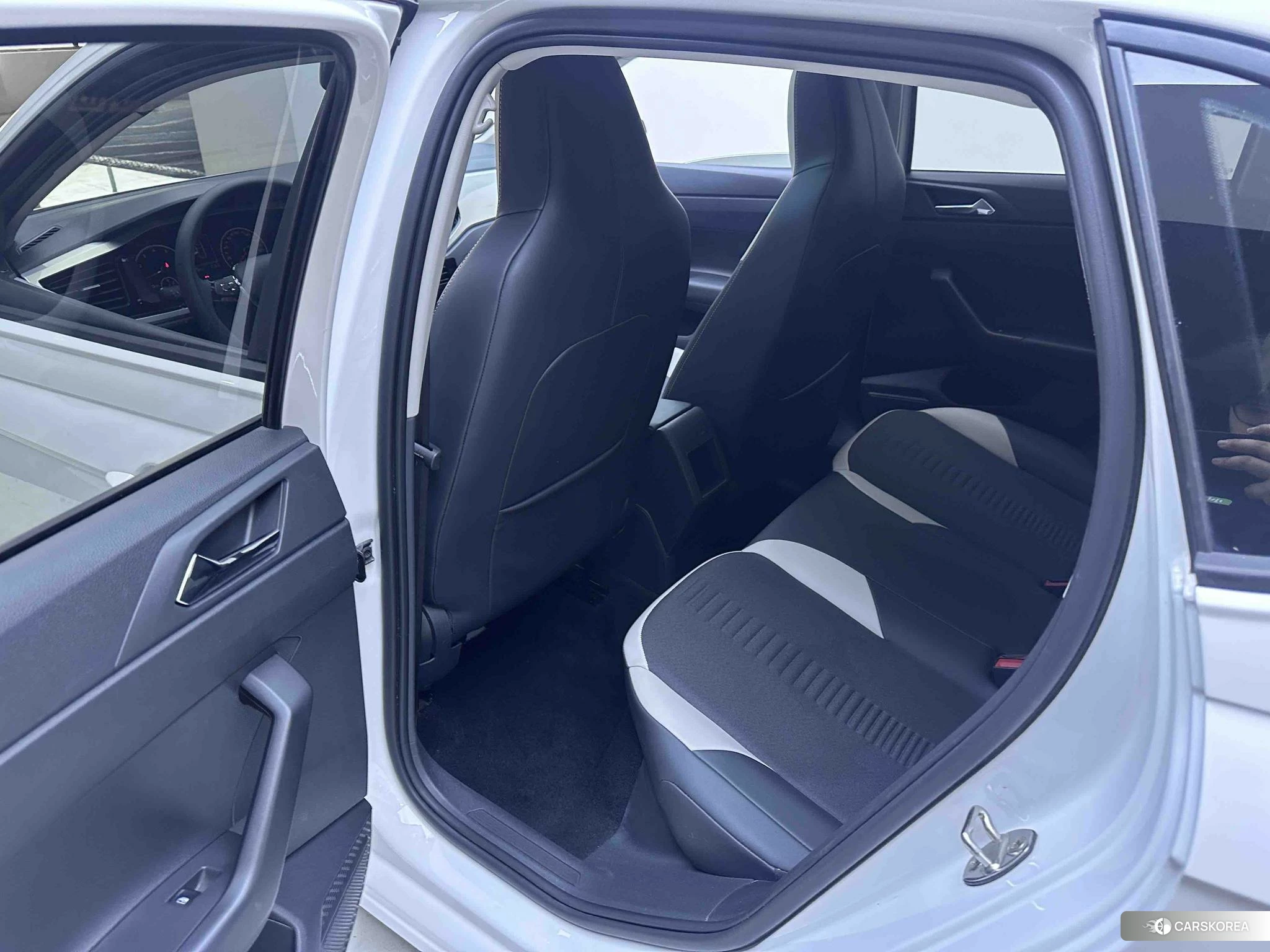 Volkswagen Polo 2021 Белый из Китая, фото 5