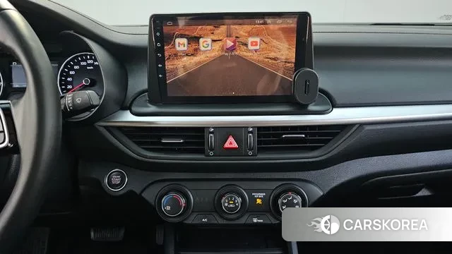 Kia The New K3 2nd generation 2022 Белый из Кореи, фото 5