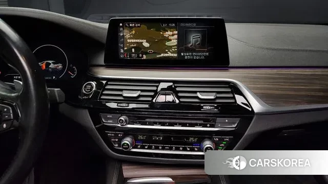 BMW 5 Series (G30) 2019 Черный из Кореи, фото 5