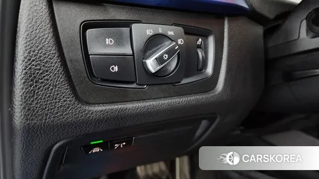 BMW 3 Series (F30) 2018 Синий из Кореи, фото 5