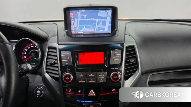 Ssangyong Tivoli Armor 2018 Белый из Кореи, фото 5