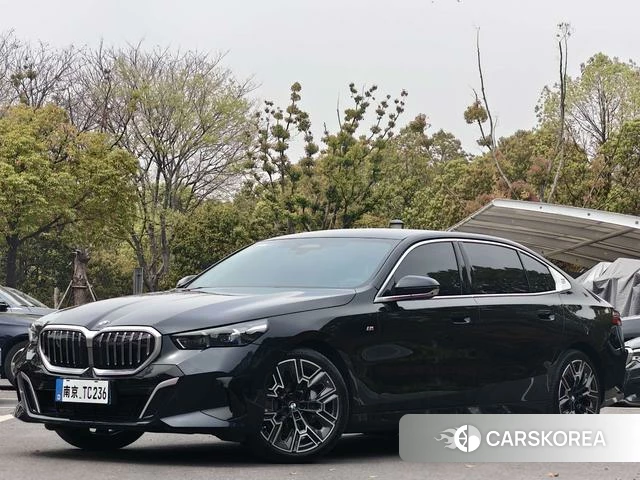 BMW 5 series 2025 Черный из Китая, фото 5