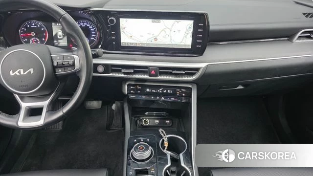 Kia K5 3rd generation 2022 Черный из Кореи, фото 5