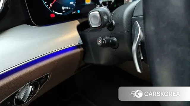 Mercedes-Benz E-Class W213 2021 Белый из Кореи, фото 5