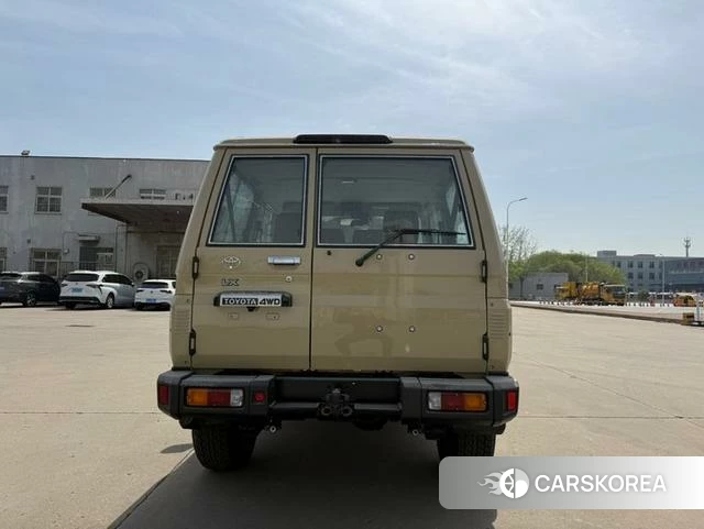 Toyota Land Cruiser 70 Series 2025 Желтый из Китая, фото 5