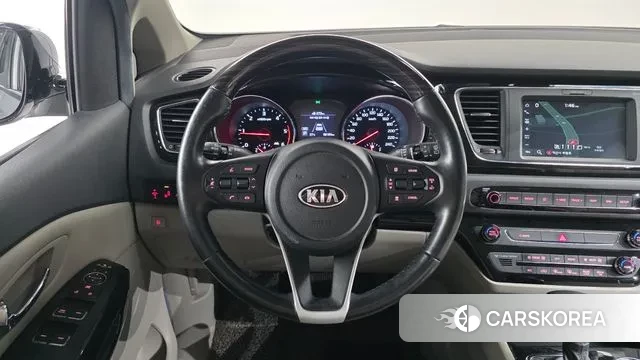 Kia The New Carnival 2018 Серебряный из Кореи, фото 5