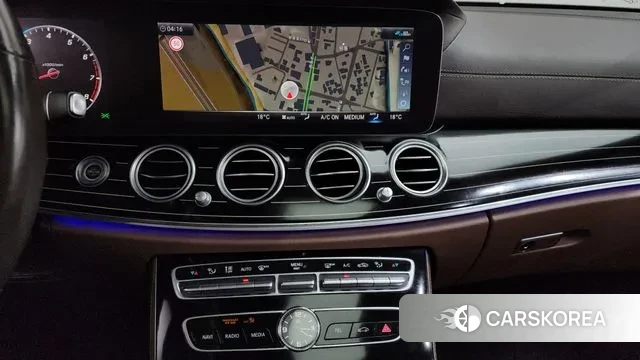 Mercedes-Benz E-Class W213 2020 Белый из Кореи, фото 5