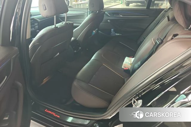 BMW 5 series 2021 Черный из Китая, фото 5