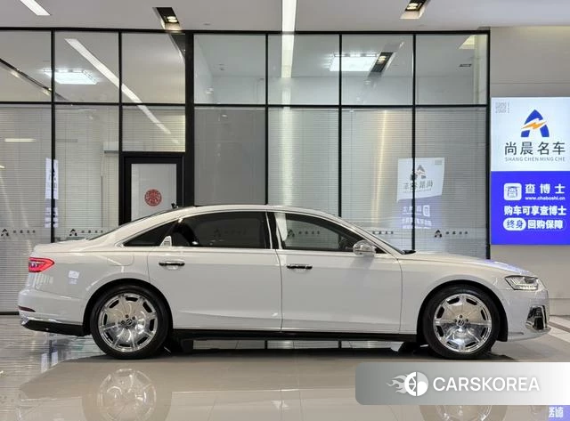 Audi A8 2021 Белый из Китая, фото 5