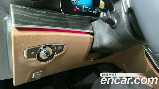 Mercedes-Benz E-Class W213 2023 Белый из Кореи, фото 5