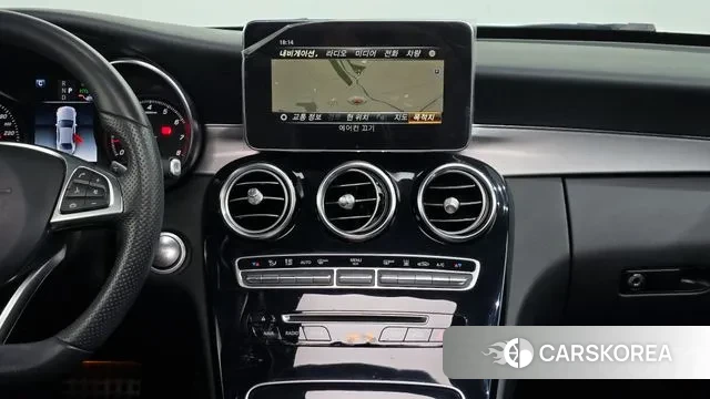 Mercedes-Benz C-Class W205 2018 Белый из Кореи, фото 5