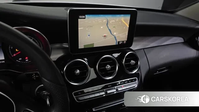 Mercedes-Benz C-Class W205 2018 Белый из Кореи, фото 5