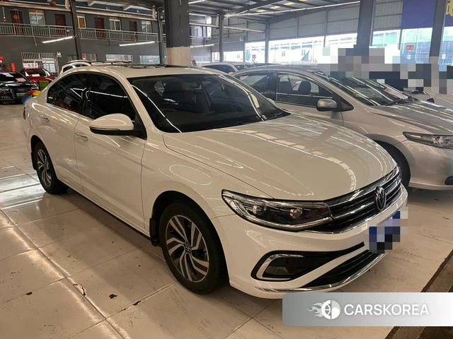 Volkswagen Bora 2023 Белый из Китая, фото 5