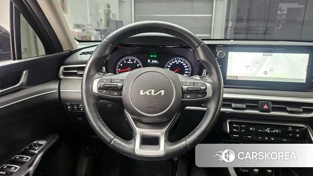 Kia K5 3rd generation 2023 Черный из Кореи, фото 5