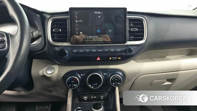 Hyundai Venue 2024 Серебристо-серый из Кореи, фото 5