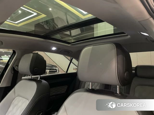 Volkswagen Magotan 2023 Черный из Китая, фото 5