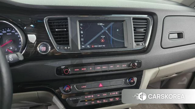Kia The New Carnival 2019 Серебряный из Кореи, фото 5