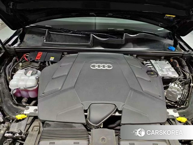 Audi Q7 2025 Черный из Китая, фото 5