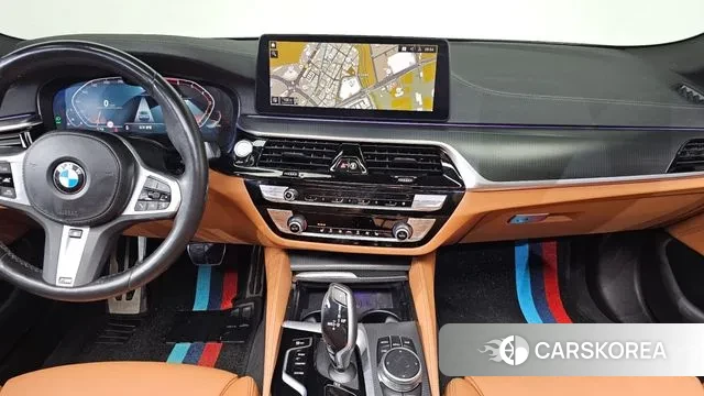 BMW 5 Series (G30) 2022 Белый из Кореи, фото 5