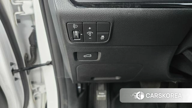 Kia The New K5 3rd generation 2023 Белый из Кореи, фото 5