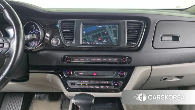 Kia The New Carnival 2019 Белый из Кореи, фото 5