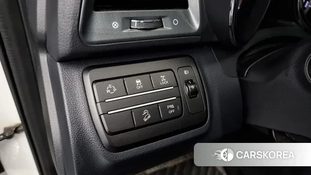 Ssangyong Tivoli Armor 2018 Белый из Кореи, фото 5