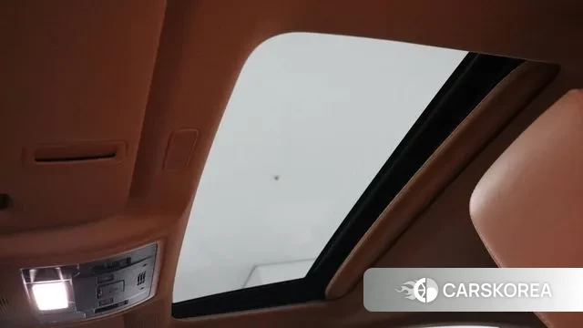 Lexus ES300h 7th generation 2024 Серебристо-серый из Кореи, фото 5