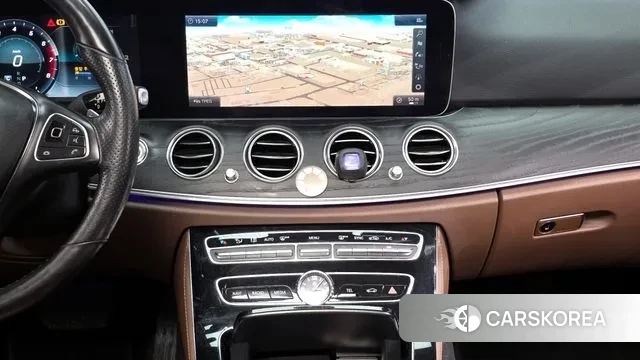 Mercedes-Benz E-Class W213 2018 Черный из Кореи, фото 5