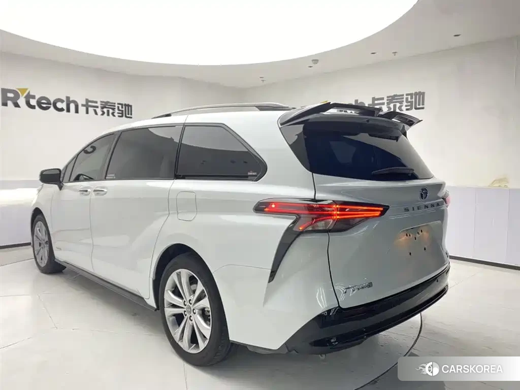 Toyota Sienna 2024 Белый из Китая, фото 5