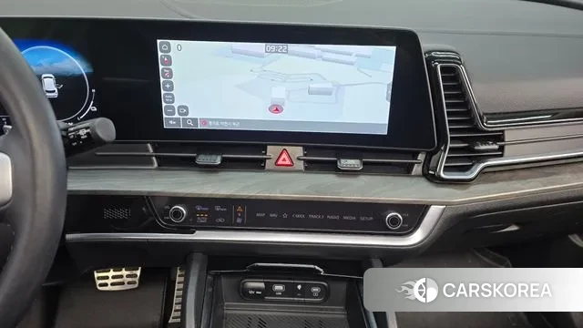 Kia Sportage 5th Generation Hybrid 2023 Белый из Кореи, фото 5