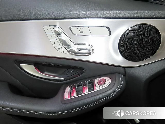 Mercedes-Benz C-Class W205 2021 Белый из Кореи, фото 5