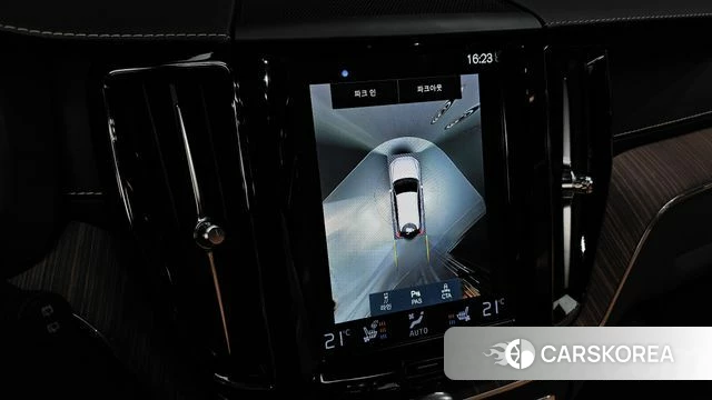 Volvo XC60 second Generation 2021 Белый из Кореи, фото 5