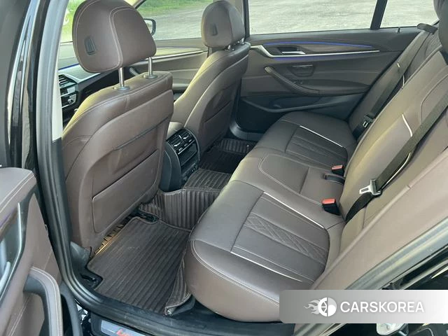 BMW 5 series 2021 Черный из Китая, фото 5