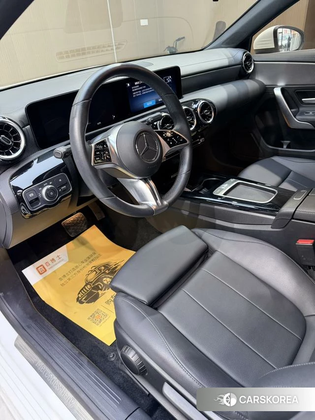 Mercedes-Benz Class A 2023 Белый из Китая, фото 5