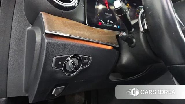 Mercedes-Benz E-Class W213 2021 Серый из Кореи, фото 5