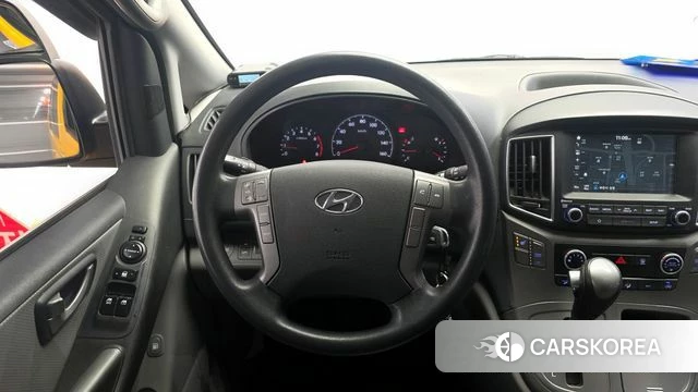 Hyundai The New Grand Starex 2018 Желтый из Кореи, фото 5