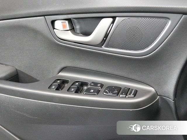 Hyundai Kona 2018 Белый из Кореи, фото 5