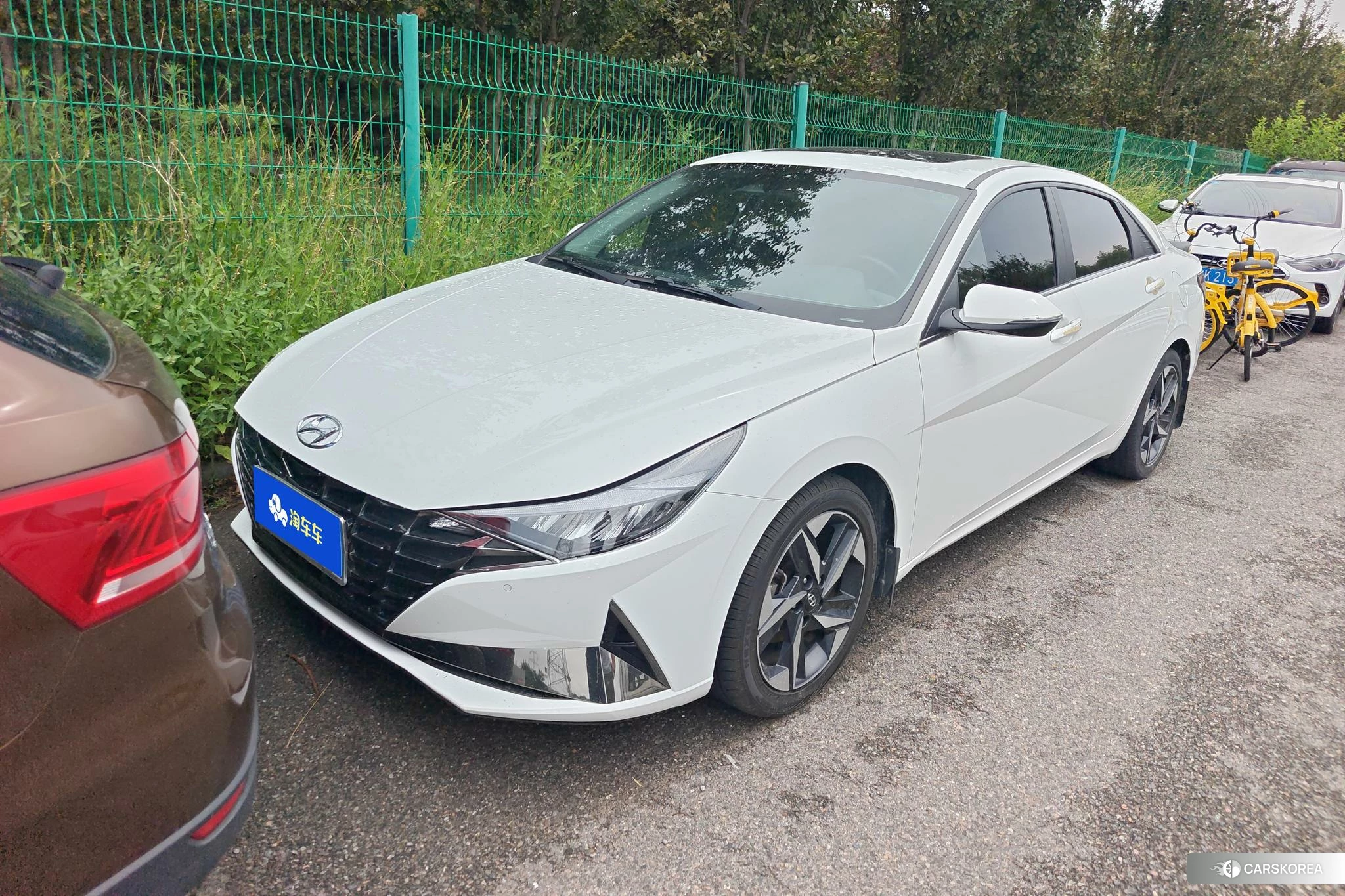 Hyundai Elantra 2022 Белый из Китая, фото 5