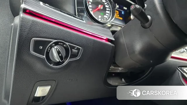 Mercedes-Benz E-Class W213 2019 Белый из Кореи, фото 5