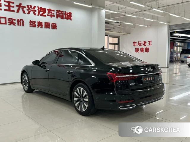 Audi A6L 2021 Черный из Китая, фото 5