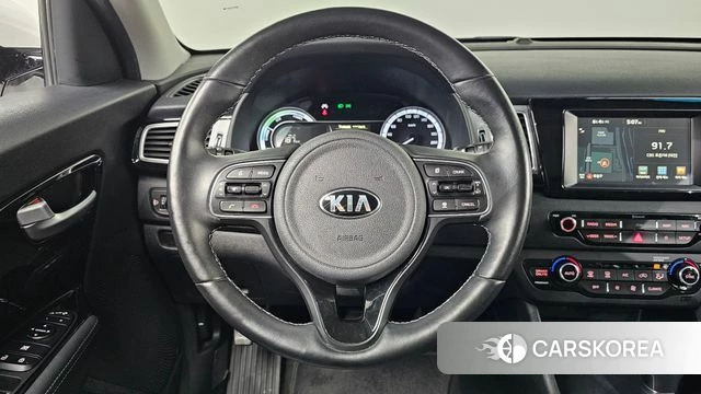 Kia Niro 2018 Белый из Кореи, фото 5